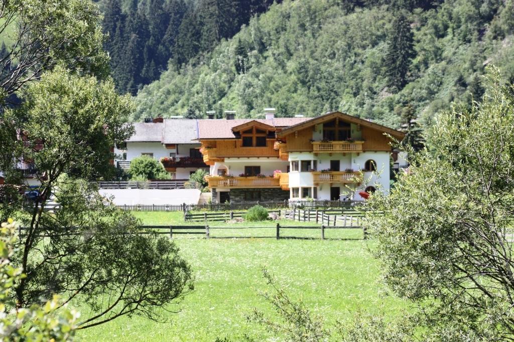 Landhaus Alpensonne Neustift im Stubaital Exterior photo